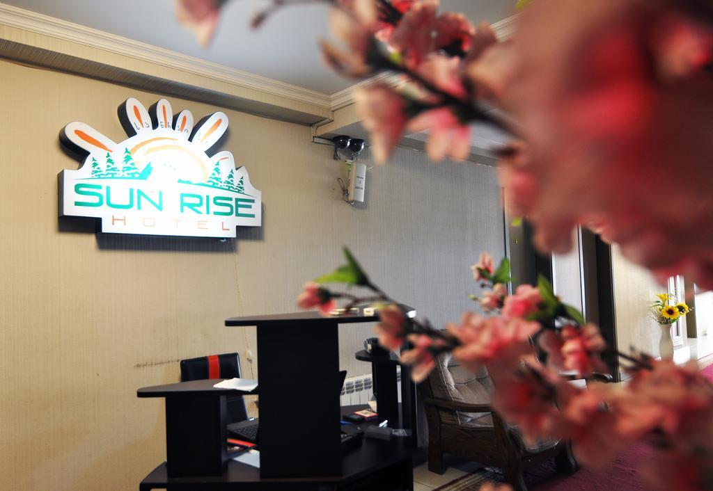 Sun Rise Hotel ティビリシ エクステリア 写真
