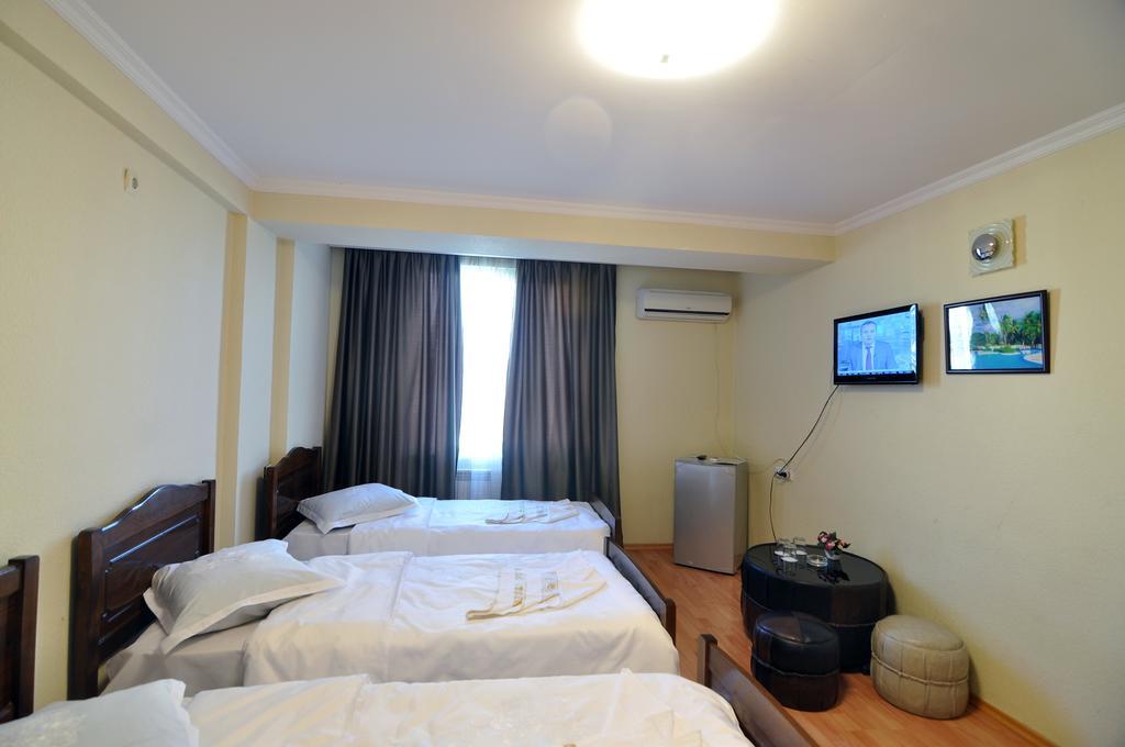 Sun Rise Hotel ティビリシ 部屋 写真